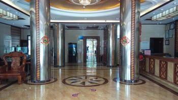 Tengyi Grand Hotel Kunming Exterior photo